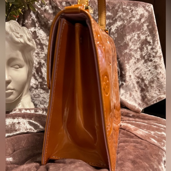 Louis Vuitton Vernis Spring Street Hand Bag - Picture 3 of 8